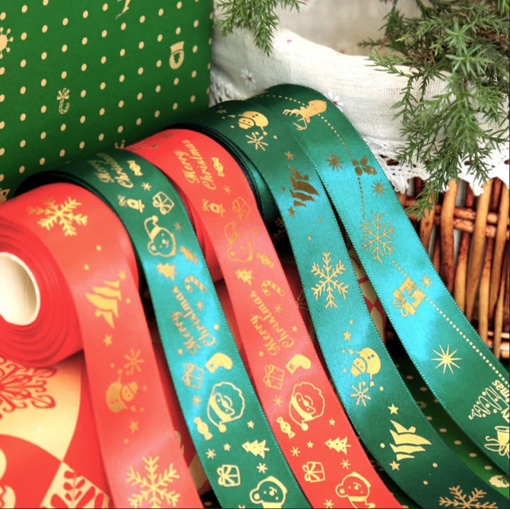 Ruy băng trang trí